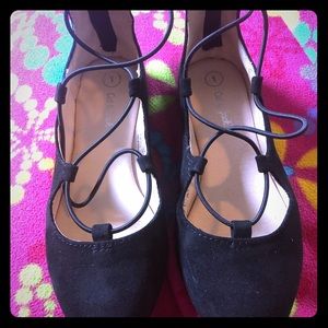 Girls size 1 cat and jack flats